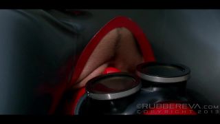 LatexRubberVideos006059-4