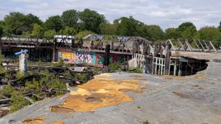 Risky Public Fucking Exploring An Abandoned Water Park 1080p-6