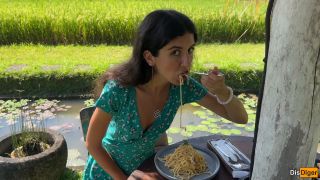 6231 Cumwalk In Public Cafe Eating Pasta Carbonara With Sperm...-6