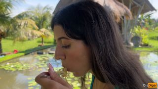 6231 Cumwalk In Public Cafe Eating Pasta Carbonara With Sperm...-8