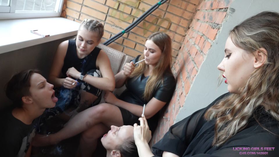 Licking Girls Feet - Alsu, Nicole And Kate - Time For A Smoke Break.
