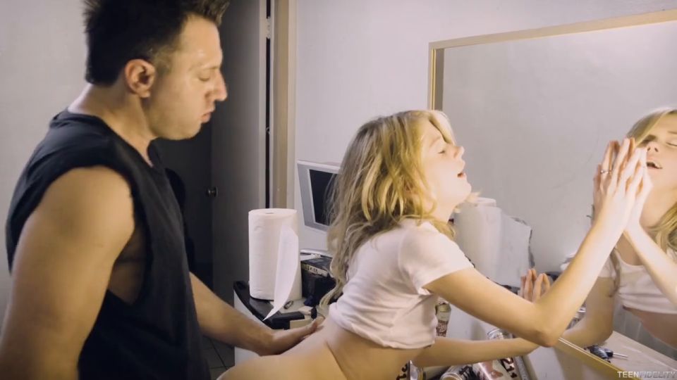 Blonde Hannah Hays Sloppy Sister Seconds