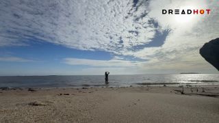 Dread Hot - I did a delicious squirt on a deserted paradise beach-8