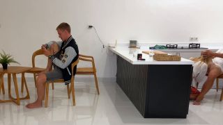 Californiababe is Cheating her Cuckold Boyfriend behind his back.-2