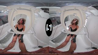 free adult video 48 foot femdom Goddess Lush – Femdom Goddess Lush Dominates Her Bucket, dirty talk on masturbation porn-6