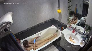 Flamy Nika 22 11 26 ariela bath 720p-1