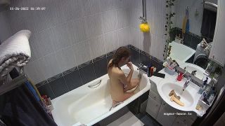 Flamy Nika 22 11 26 ariela bath 720p-9