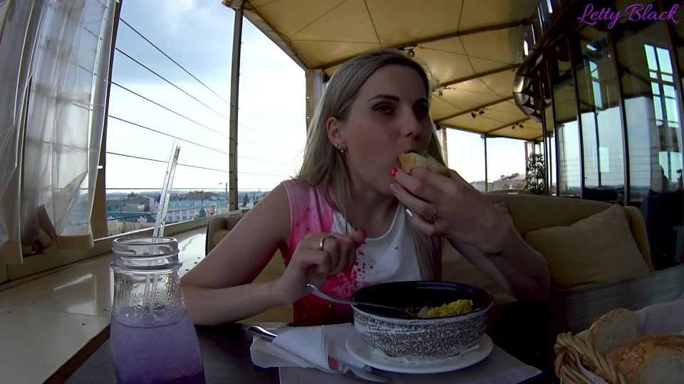 Remote Control Vibrator In Restaurants - Public