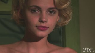Lilit Ametart x 19 01 11 lilit a after a big night out 2 1080p-9