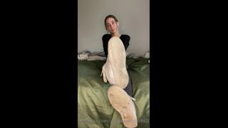 online porn clip 44 chanel preston fetish goddessnicci69420 10 10 2021 2243022518 holy shit my feet smell so bad but i love it, feet on feet porn-0