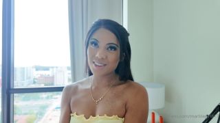Marblegirl817 Suck The Moving Guy Onlyfans (Pornstar)-1