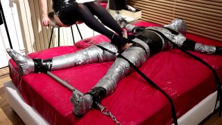 Chill footjob with relaxing music - MaitresseJulia (HD 2024) New Porn-0