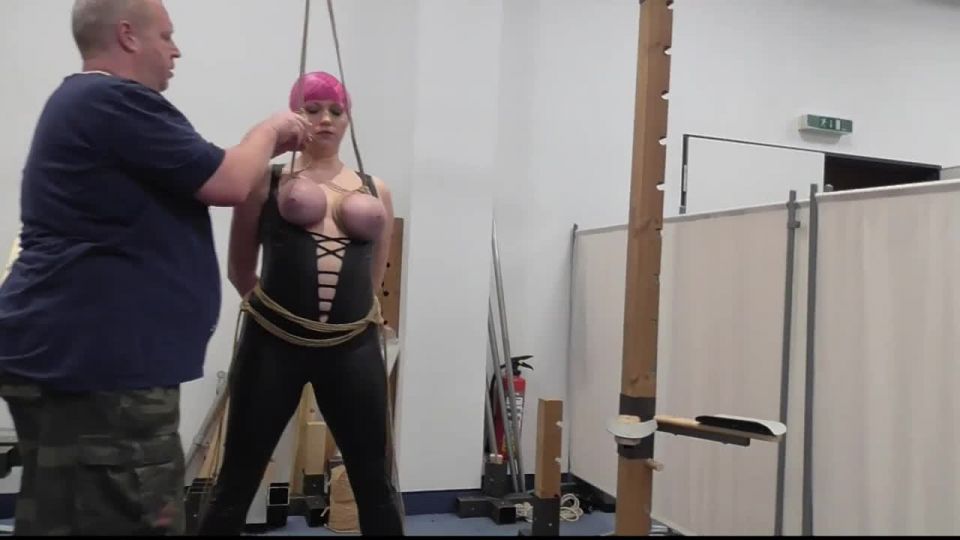 Public Breast Predicament for Nova Pink Video Sex Downloa...