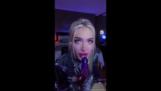 Alexandra Marianna Sucks A Dildo As Spidergirl Alexandra Marianna Solo-3