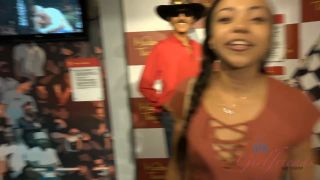 Adriana Maya - Las Vegas 1 (Amateur porn)-0
