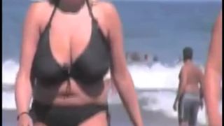 candid – massive monster tits in a bikini bigtits -0