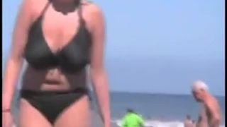 candid – massive monster tits in a bikini bigtits -1