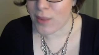 clip 29 Janna rubs one out on bbw big ass milf butt-3