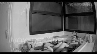 Reallifecam - Massimo And Nadiawith Sara Have Threesome Blowjob Feetjob In Jacuzzi 16.4.2024 720P - Amateur-7