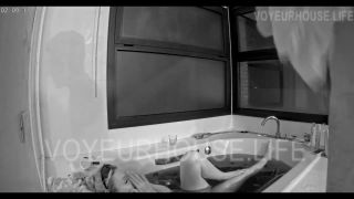Reallifecam - Massimo And Nadiawith Sara Have Threesome Blowjob Feetjob In Jacuzzi 16.4.2024 720P - Amateur-9