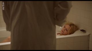 Fabienne Babe in Un balcon à Limoges 2025 1080p Web Adult Fi-7