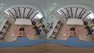 VR Porn Seduction by Juniper Ren UltraHD 8K Slim Gym Workout-2