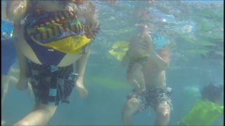 Porn online Voyeur – Underwater swimsuit tracking – YMUW-1066 (MP4, FullHD, 1920×1080) Watch Online or Download!-9