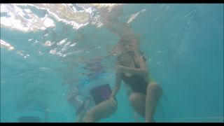 Porn online Voyeur – Underwater swimsuit tracking – YMUW-1122 (MP4, FullHD, 1920×1080) Watch Online or Download!-5