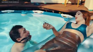 Ashtray slave in the pool.-8