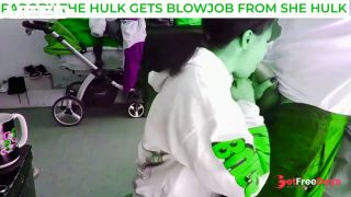 THE INCREDIBLE HULK GETS A BLOWJOB FROM SHE HULK GREEN COCK SUCKING-4