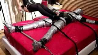 Maitresse Julia Chill footjob with relaxing music (Femdom porn)-6