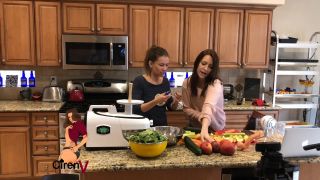 Two Girls Juicing Mangos Naked Blowjob!-3