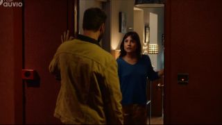 Flore Bonaventura - Le Premier oublie (2019) HD 720p - (Celebrity porn)-5