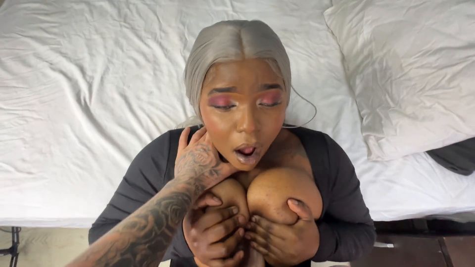 Video Busty Ebony MILF Begs a White Boy For a Creampie BootyClapper...