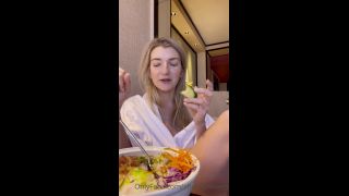 free video 20 Onlyfans - Chelseawaves - Eating day old tuna poke in Las Vegas Hoping to rely on some bro science Taking yo - 09-02-2022, hardcore double anal porn hd on hardcore porn -1