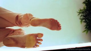 Xgiantess - Story Its your birthday and your step sis grands you one wi 1 4721 (Fetish porn)-5