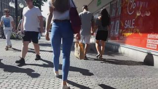 Shocking cameltoe of teen girl in jeans Teen-4