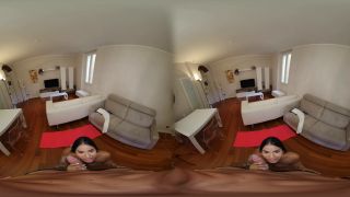 Gisele Ribeiro: UltraHD 8K VR Hardcore Home Workout!-1