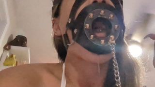 asianastarr 2023-10-26 It s a drool-plugging muzzle harness gag thing    or whateve   da54d0-3