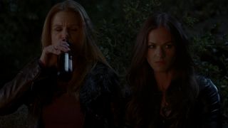 Jamie Gray Hyder, Kelly Overton – True Blood s06e01 (2013) HD 1080p!!!-1