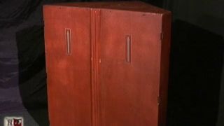House of Gord20 05 22 (17 06 09) Reyja & lydia McLane - Corner Crate (Scene)-9