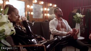 7149 Latex-wearing Avery & Vanna have Intense Threesome 1080p-2