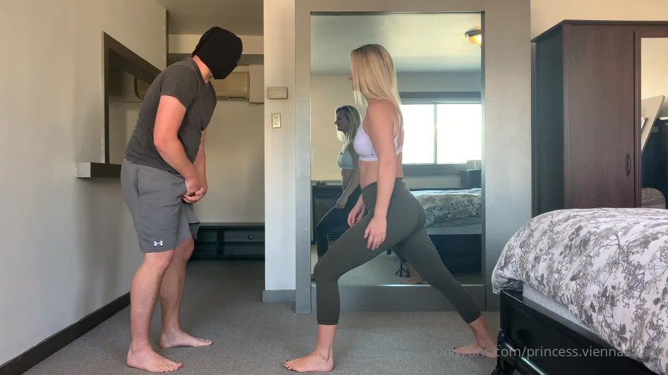 Princess Viennas Vault If You Try To Creep On A Princess She Will Kick You In (Fetish porn)