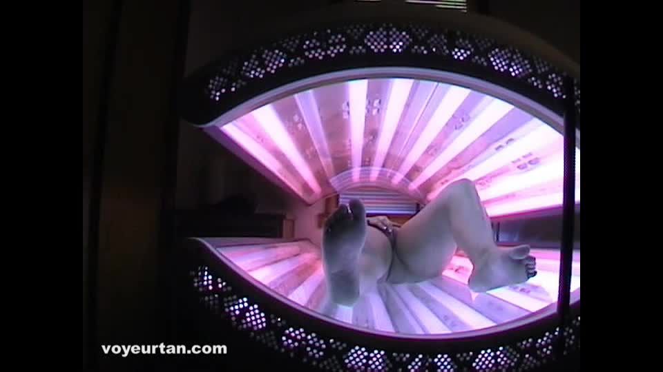 VoyeurTan chelsea1m (mp4)