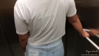 Creampie Big Ass Girl Secretly Gives Her Best FriendS Boyfriend A Delicious Blowjob, They Almost G 720p-0