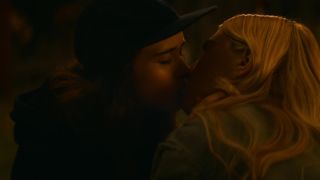 Ellen Page, Zosia Mamet - Tales of the City s01e02e05 (2019) HD 1080p - (Celebrity porn)-2