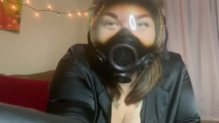 M@nyV1ds - rubberfoxx - Gloved GasMask BreathPlay with you-5