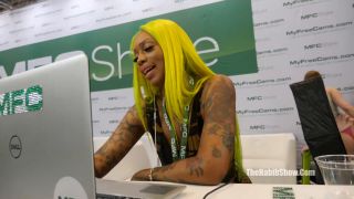 Thehabibshow AVN Expo: Ladybug's Hot Showdown Revealed-6