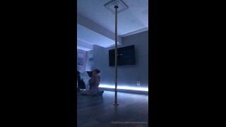 summeravery  Having some issues with connection for my live this ev - milf - milf porn -2