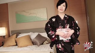 Online shemale video Renka Sexy Kimono-2